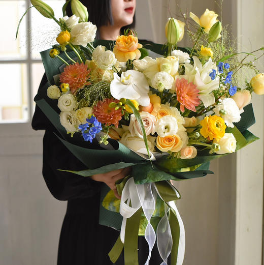 《春之画》大丽花奶油杯重瓣百合蝴蝶兰油画风花束 商品图7