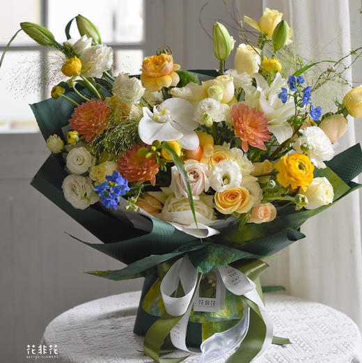 《春之画》大丽花奶油杯重瓣百合蝴蝶兰油画风花束 商品图2