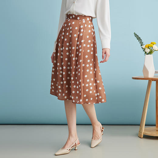 EITIE爱特爱时尚卡其色高腰复古波点a字压褶半身裙夏季新款B2406316 商品图1