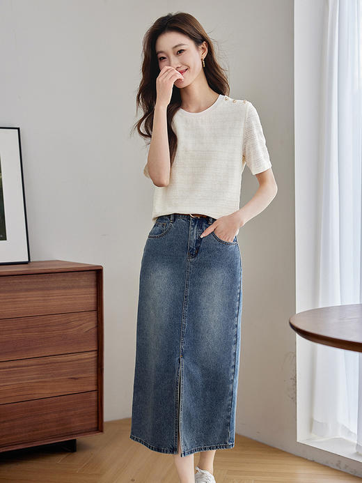 【专属特价】熙世界轻奢金属扣镂空蕾丝衫女短袖宽松显瘦T恤上衣2025夏日新款 商品图1