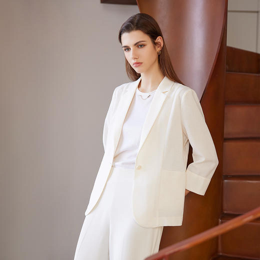 【一粒扣西装外套】24年春夏新品女士时尚通勤七分袖西装小外套 商品图5