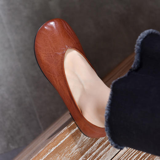 TN T80351-1高级感水洗马皮复古擦色单鞋低跟浅口 商品图0