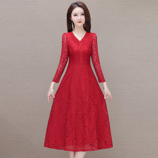 过膝中长款修身内搭，优雅镂空蕾丝连衣裙QYM-AH-24A2146-L 商品图0