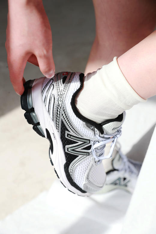 氛围感复古跑鞋，原盒出口。1999元一双の情侣软底跑步鞋A031268 商品图8