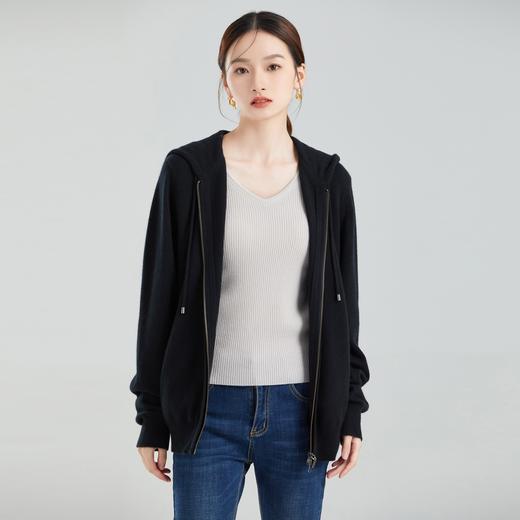 东黎 • 小山羊绒 中性风秋冬季连帽纯色宽松针织保暖连帽衫 NX-PCA2S18IM-06 商品图2