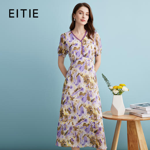 EITIE爱特爱油画印花紫色V领收腰优雅法式连衣裙夏季新款B2407316 商品图0