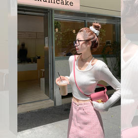 <曾小咸推荐>初秋小心机绑带挂脖设计感短款上衣