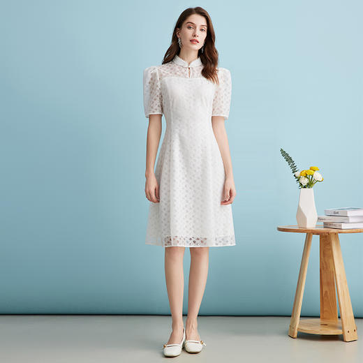 EITIE爱特爱温柔小白裙新中式立领盘扣泡泡袖连衣裙夏季新款B2407326 商品图3