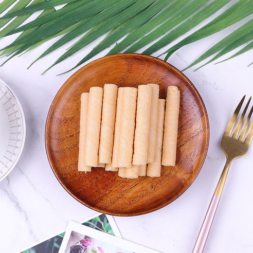 48g榴莲酥卷 夹心饼干蛋卷 商品图3