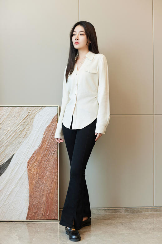 两粒扣高弹微喇超模裤 商品图3