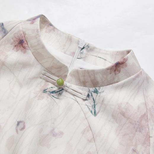 西遇新中式修身素雅复古旗袍女春季新款国风改良碎花连衣裙D0340077 商品图5