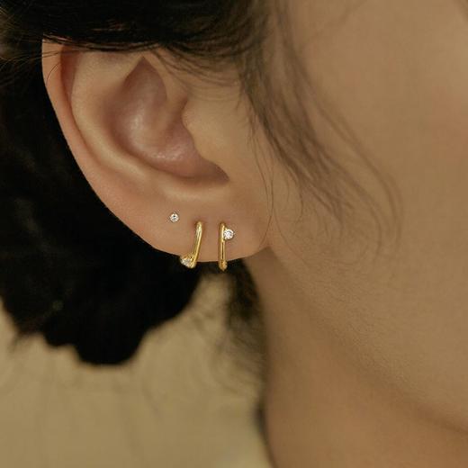 Oflye潮流饰品 不对称锆石精致极简纯银耳环轻奢小众气质耳饰小钻S925银耳钉时尚配饰 商品图0
