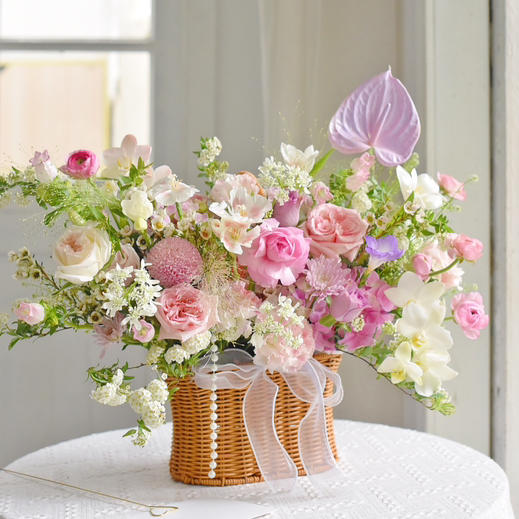 《莹灵盎然》春日感森系粉色系手提花篮 商品图1
