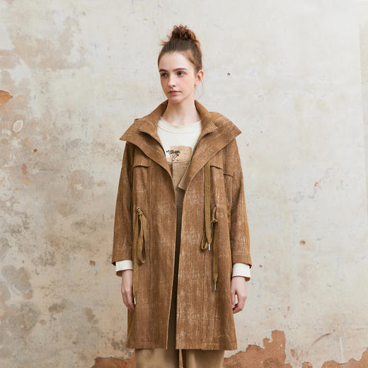 famecoco范可儿刷色印花中长款风衣女士连帽抽绳外套FAC1AA006 商品图1