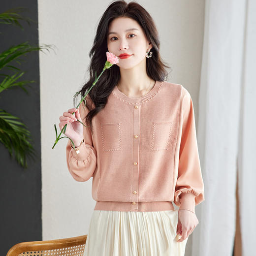 洋气减龄设计感，小香风圆领长袖针织拼接上衣CC-QL-S6680 商品图1