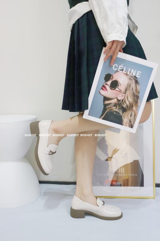 新品漆皮春秋单层一字扣乐福单鞋963B41015（W） 商品图7