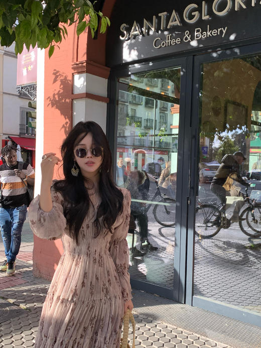 Read Nameless /麂皮超软外套+塞维利亚碎花打榄裙 商品图1