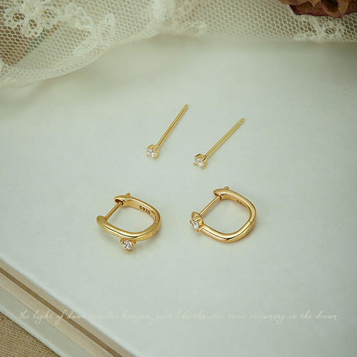 Oflye潮流饰品 不对称锆石精致极简纯银耳环轻奢小众气质耳饰小钻S925银耳钉时尚配饰 商品图3