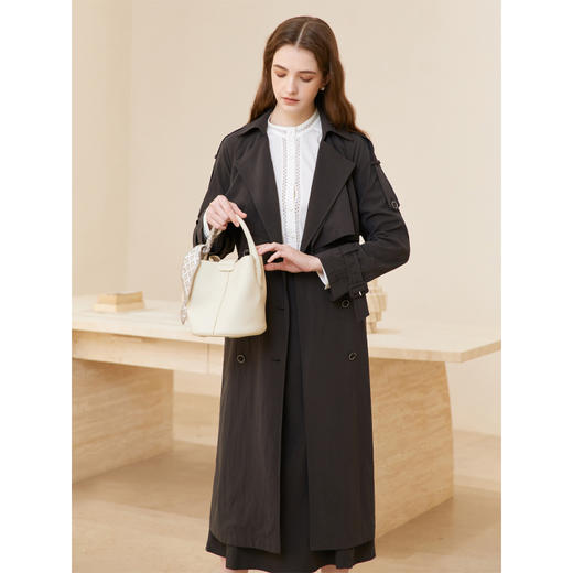 famecoco范可儿女士气质通勤双排扣收腰风衣长款外套FAC1AT011 商品图0