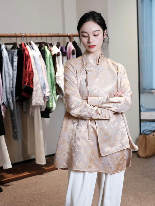 盛唐牡丹 |早春蝶恋花斜襟花瓣领女上衣 商品图9