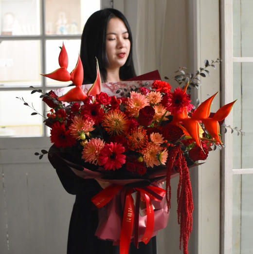 《龙行龘龘》富贵鸟针垫大丽花花束 商品图1