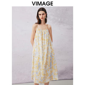 VIMAGE纬漫纪夏款新款时尚个性宽松舒适吊带印花连衣裙女V2107717