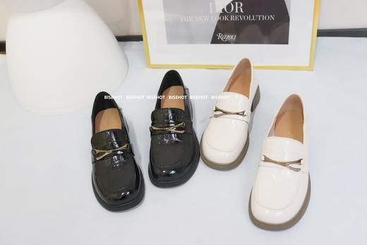 新品漆皮春秋单层一字扣乐福单鞋963B41015（W） 商品图0