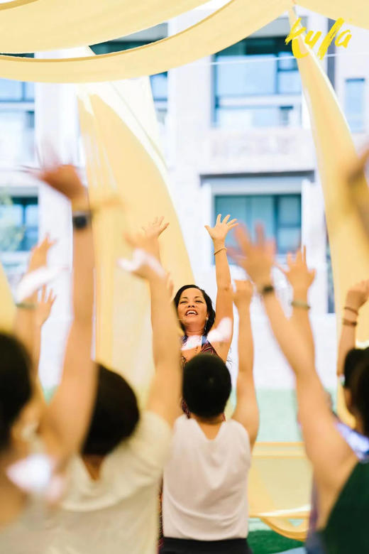 EX-142 爱的瑜伽：通过爱的瑜伽探索女神 BHAKTI YOGA Daphne Tse 商品图1