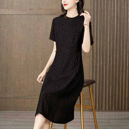 LS2601冠乐绉香云纱真丝连衣裙女2024新款夏季短袖圆领收腰气质桑蚕丝裙 商品图2