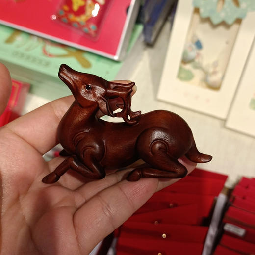 瑞鹿°做旧黄杨木摆件 商品图2