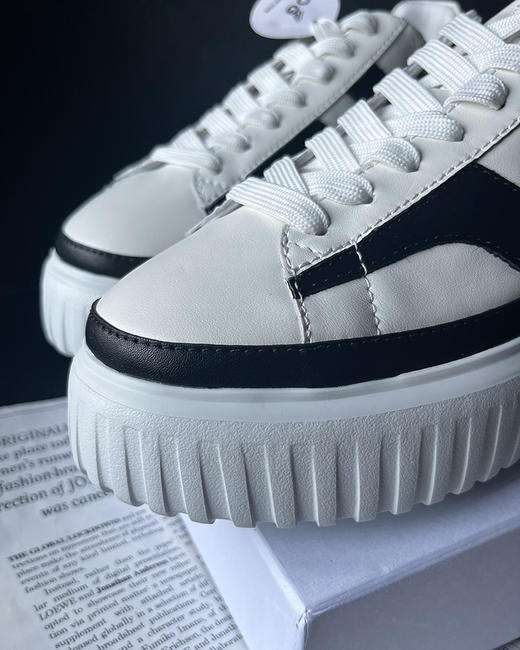 现货 THS 3.16-限时 霍根 情侣款 联名限定 全新的飞艇鞋 饼干底运动感鞋 3色 QZ077 商品图9