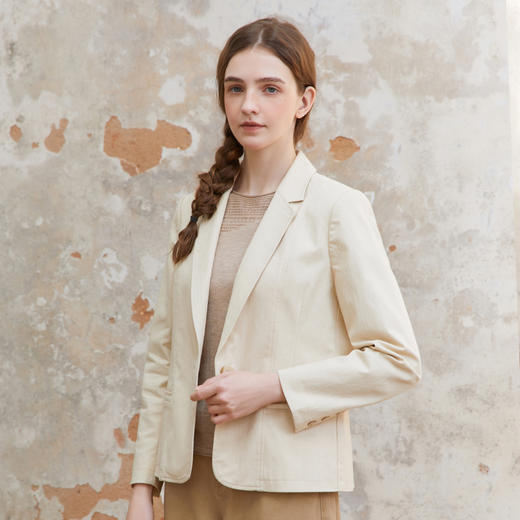 famecoco范可儿气质职业正肩西装外套女短款小西服FAC1AW001 商品图1