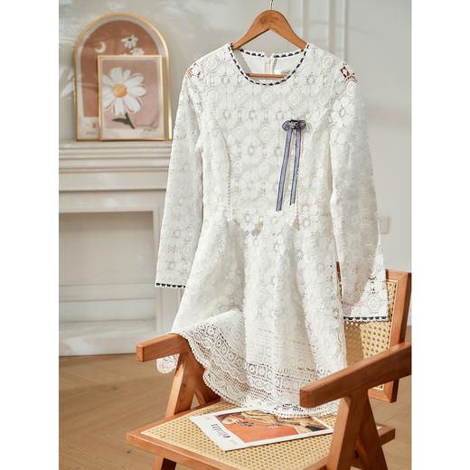 欧芮儿修身收腰优雅花边镂空白色蕾丝连衣裙女中长款 商品图0
