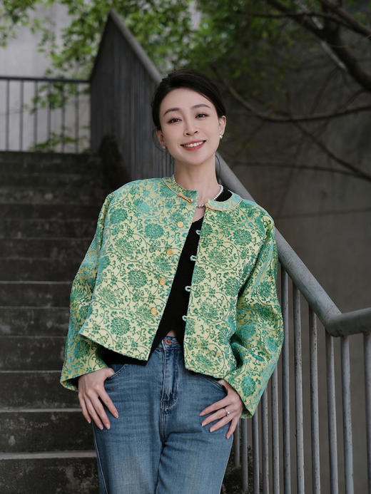 微瑕秒杀| 盛唐牡丹 |草绿色漳绒缠枝富贵花外套[特价品]](特殊商品不退不换) 商品图1