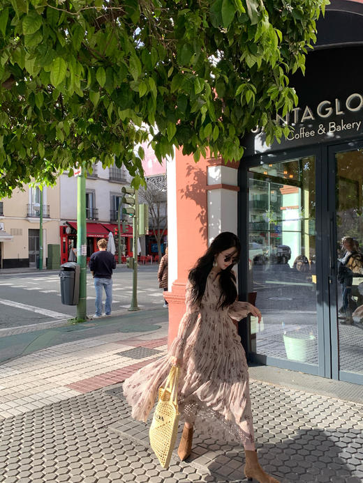 Read Nameless /麂皮超软外套+塞维利亚碎花打榄裙 商品图6