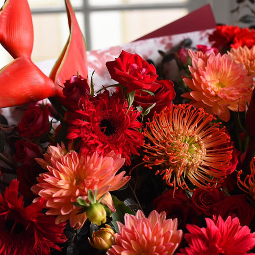 《龙行龘龘》富贵鸟针垫大丽花花束 商品图4