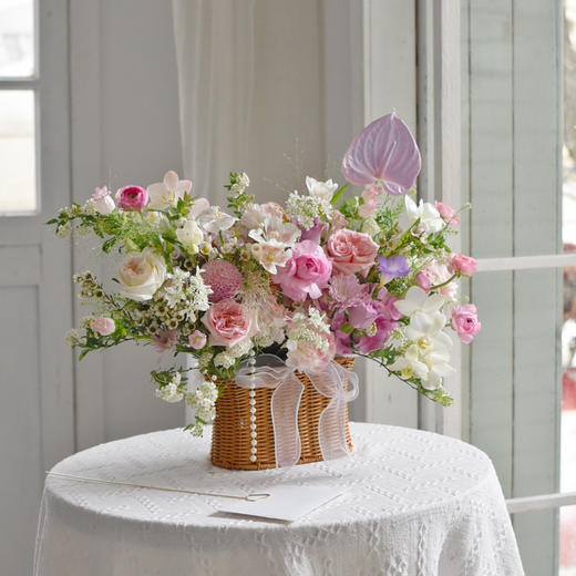 《莹灵盎然》春日感森系粉色系手提花篮 商品图3