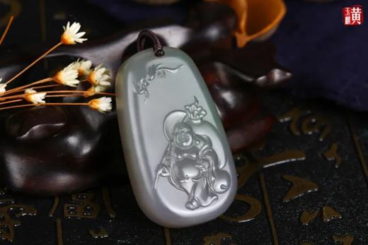 和田玉烟紫玉【笑佛】吊坠 配精美编织挂绳 赠证书 商品图3