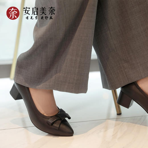 温柔气质 | ARCH CONTACT安启美奈·粗跟尖头单鞋女羊皮通勤穿搭 商品图1