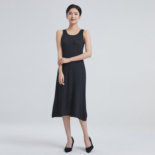 东黎 • 丝绒女士夏季U领纯色打底无袖连衣裙 2040 商品图0