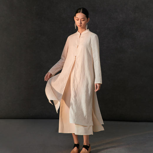 famecoco新中式立领肌理感过膝长裙女长袖文艺连衣裙FAC1FA038 商品图1