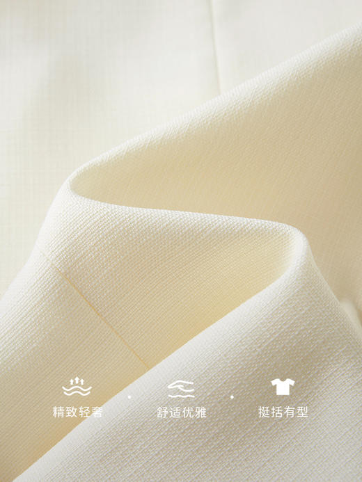 【专属特价】熙世界高级感白色小香风短外套2025夏新款女装正肩圆领短袖上衣 商品图3