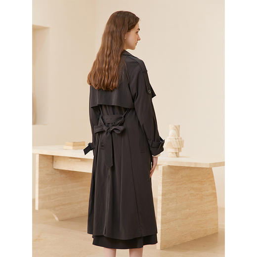 famecoco范可儿女士气质通勤双排扣收腰风衣长款外套FAC1AT011 商品图3