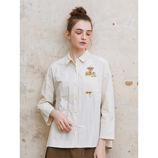 Famecoco范可儿印花刺绣宽松白衬衫女士落肩长袖衬衣FAC1BH010 商品图3