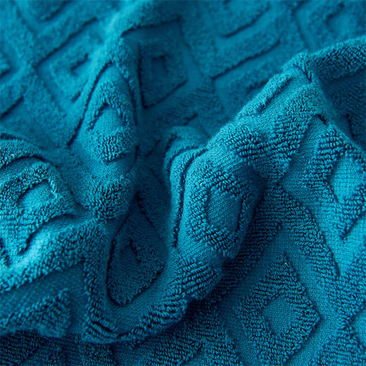 【睡眠管家】布什卫浴两件套 🔺刺绣断档+色织提花工艺​ ​  🔺100%新疆长绒棉，0.1秒极速锁水​  ​ 🔺A类母婴级亲肤标准，细腻·透气·舒适​ ​  ¥99到手1条毛巾+1条浴巾​ ​ 商品图10