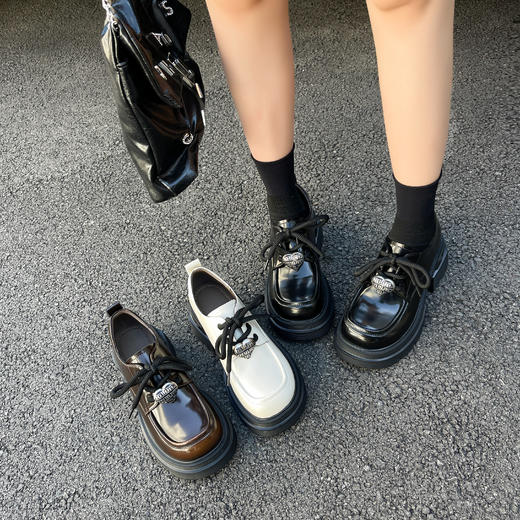 新品厚底漆皮百搭休闲乐福单鞋919B41515（W） 商品图6