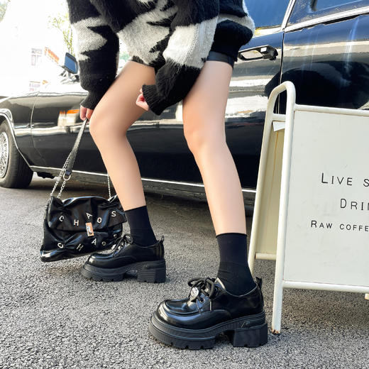 新品厚底漆皮百搭休闲乐福单鞋919B41515（W） 商品图1