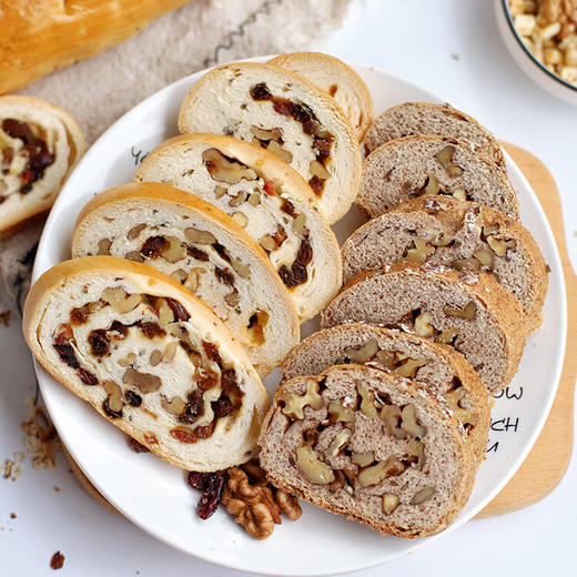 江小燕 俄罗斯风味水牛奶大列巴手撕老面包早餐代餐 商品图3