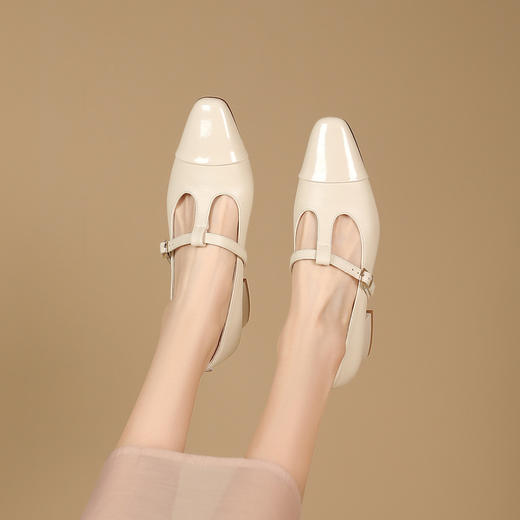 品质好货|Safiya/索菲娅2024春新款复古乐福粗跟单鞋 SF41111703 商品图1