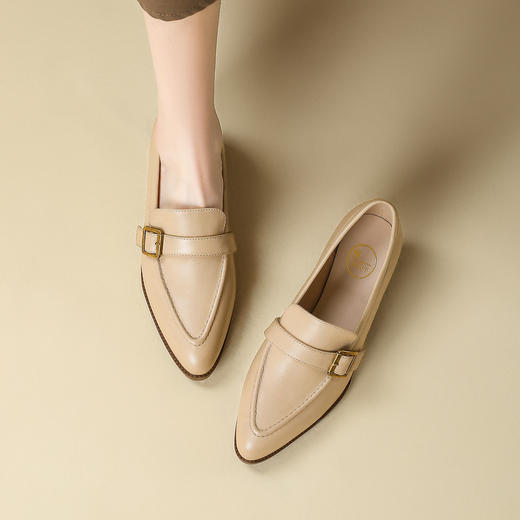 品质好货|Safiya/索菲娅2024春新款气质高级感粗跟通勤单鞋 SF41112702 商品图0